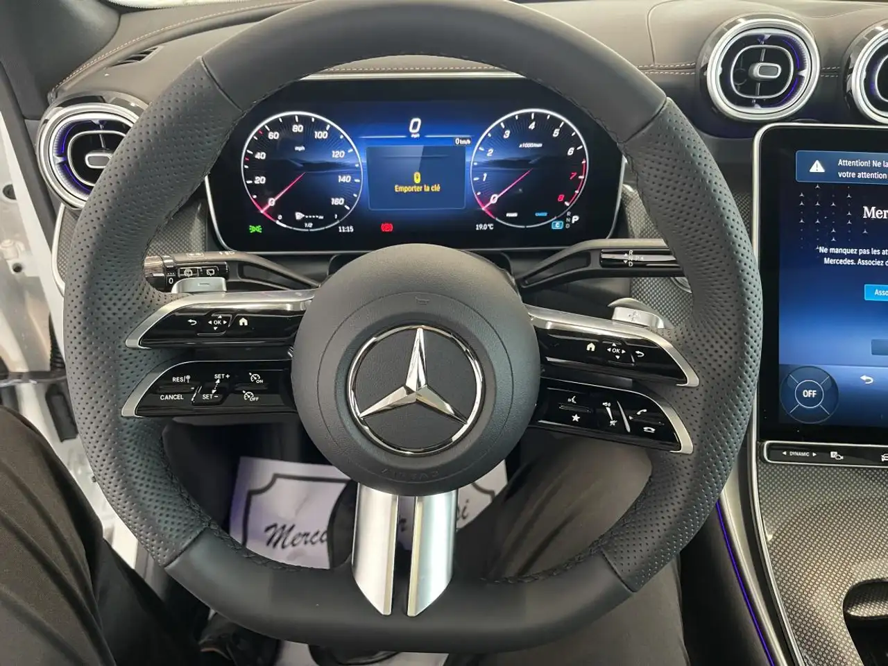 Mercedes-Benz GLC снимка Mercedes-Benz GLC