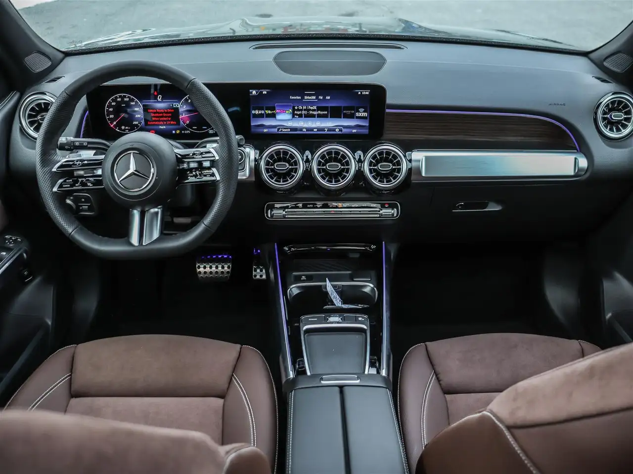 Mercedes-Benz GLB снимка Mercedes-Benz GLB