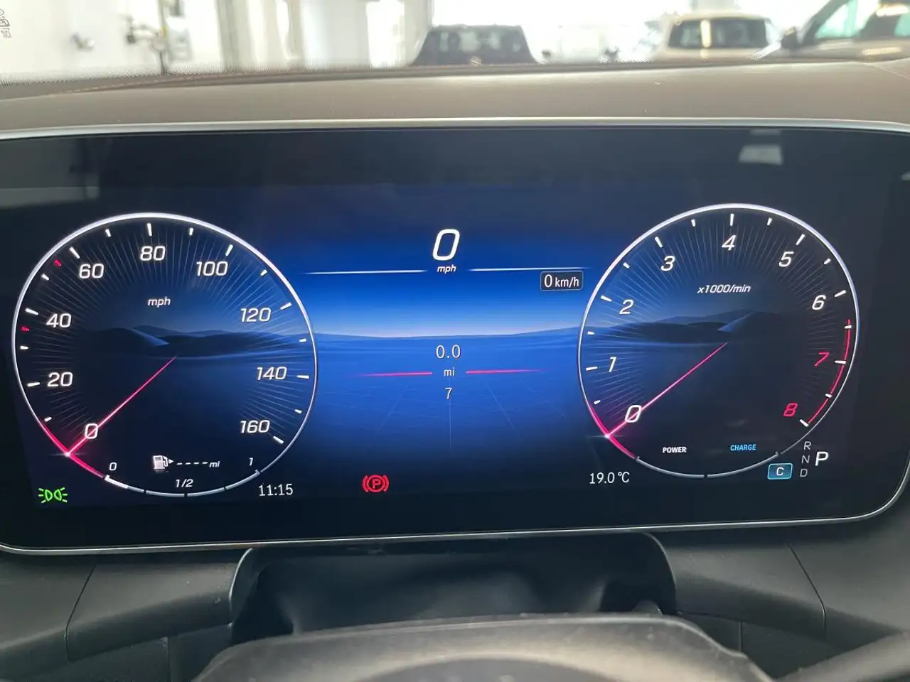 Mercedes-Benz GLC снимка Mercedes-Benz GLC