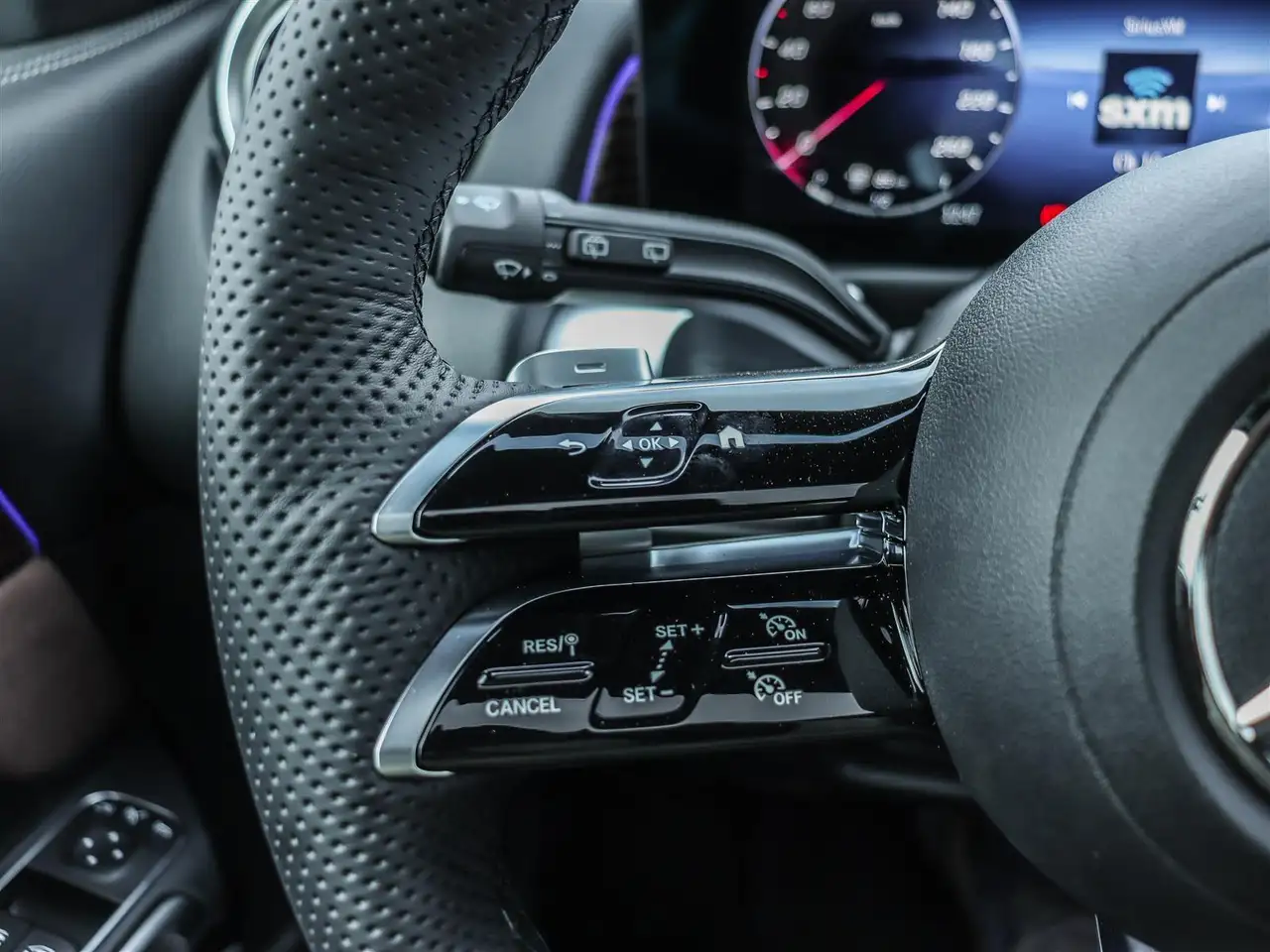 Mercedes-Benz GLB снимка Mercedes-Benz GLB