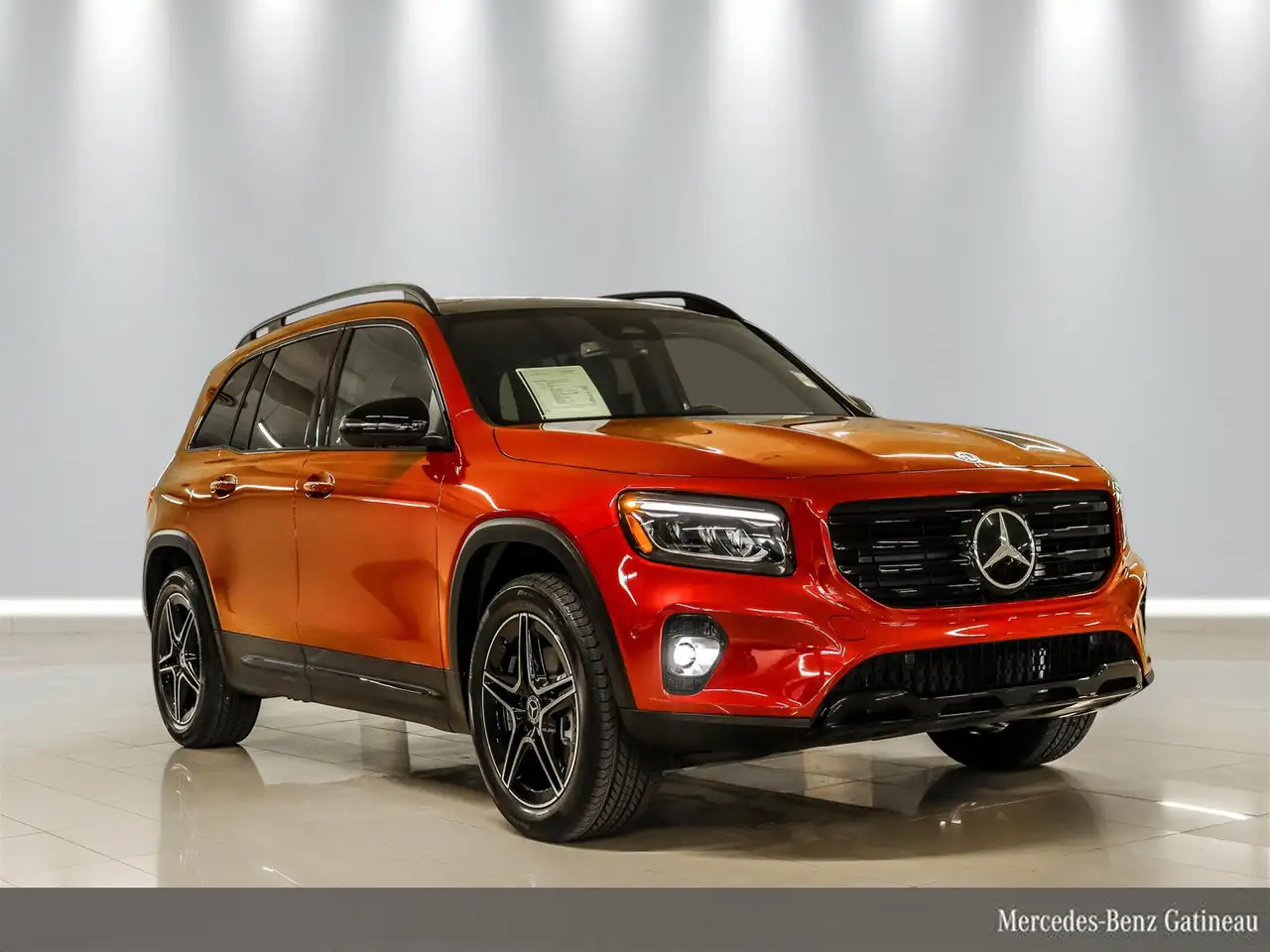 Mercedes-Benz GLB снимка Mercedes-Benz GLB