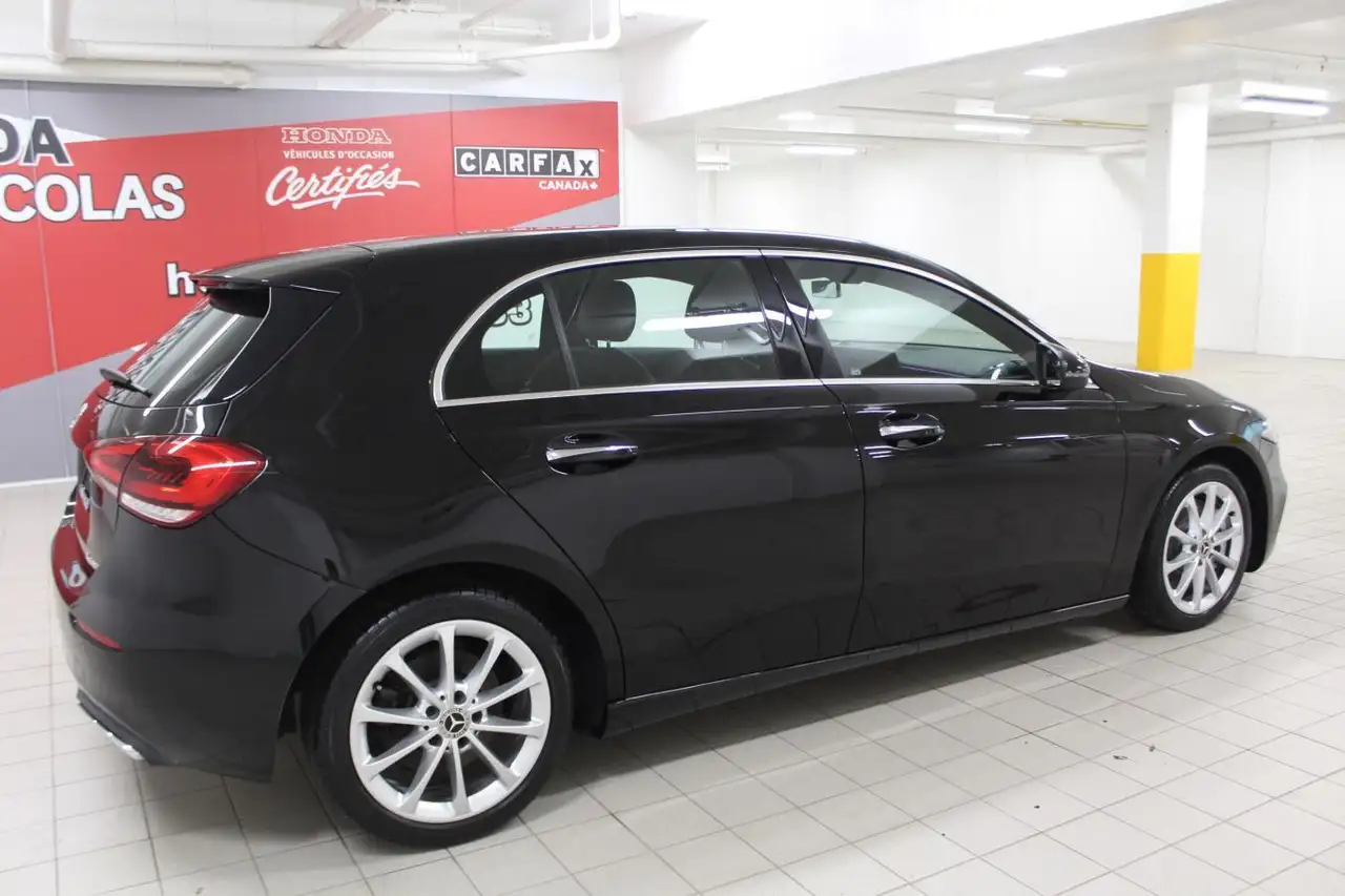 Mercedes-Benz A-Class снимка Mercedes-Benz A-Class