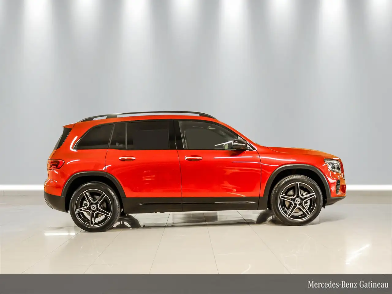 Mercedes-Benz GLB снимка Mercedes-Benz GLB