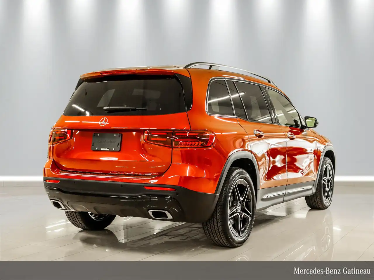 Mercedes-Benz GLB снимка Mercedes-Benz GLB