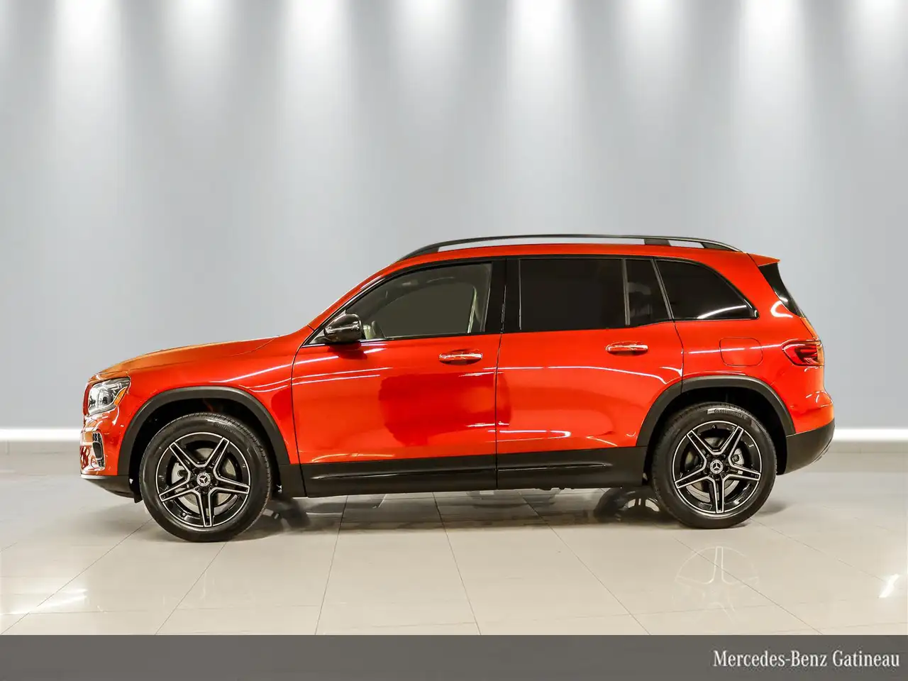Mercedes-Benz GLB снимка Mercedes-Benz GLB