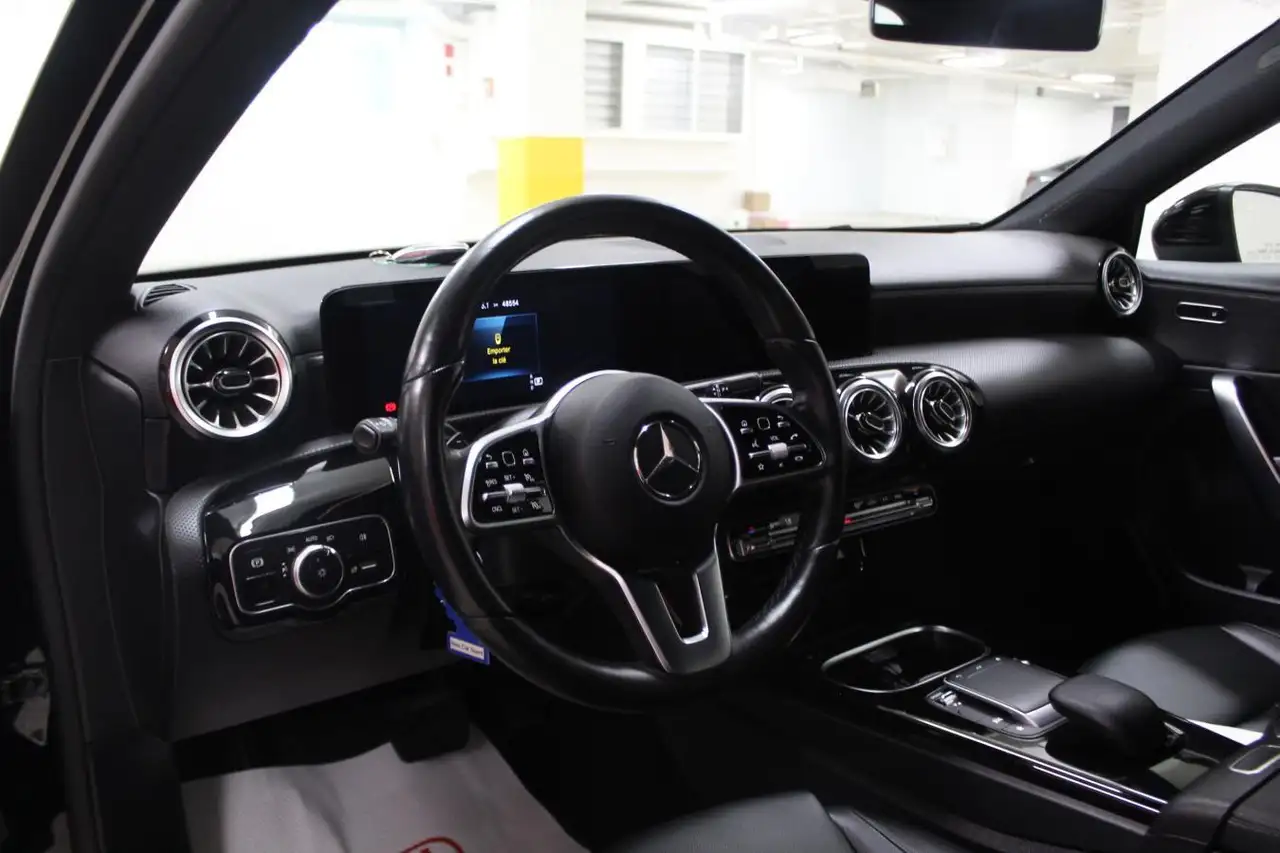 Mercedes-Benz A-Class снимка Mercedes-Benz A-Class
