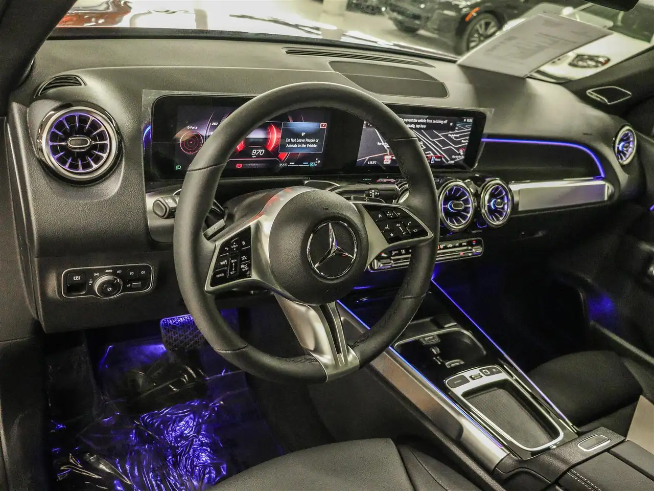 Mercedes-Benz GLB снимка Mercedes-Benz GLB