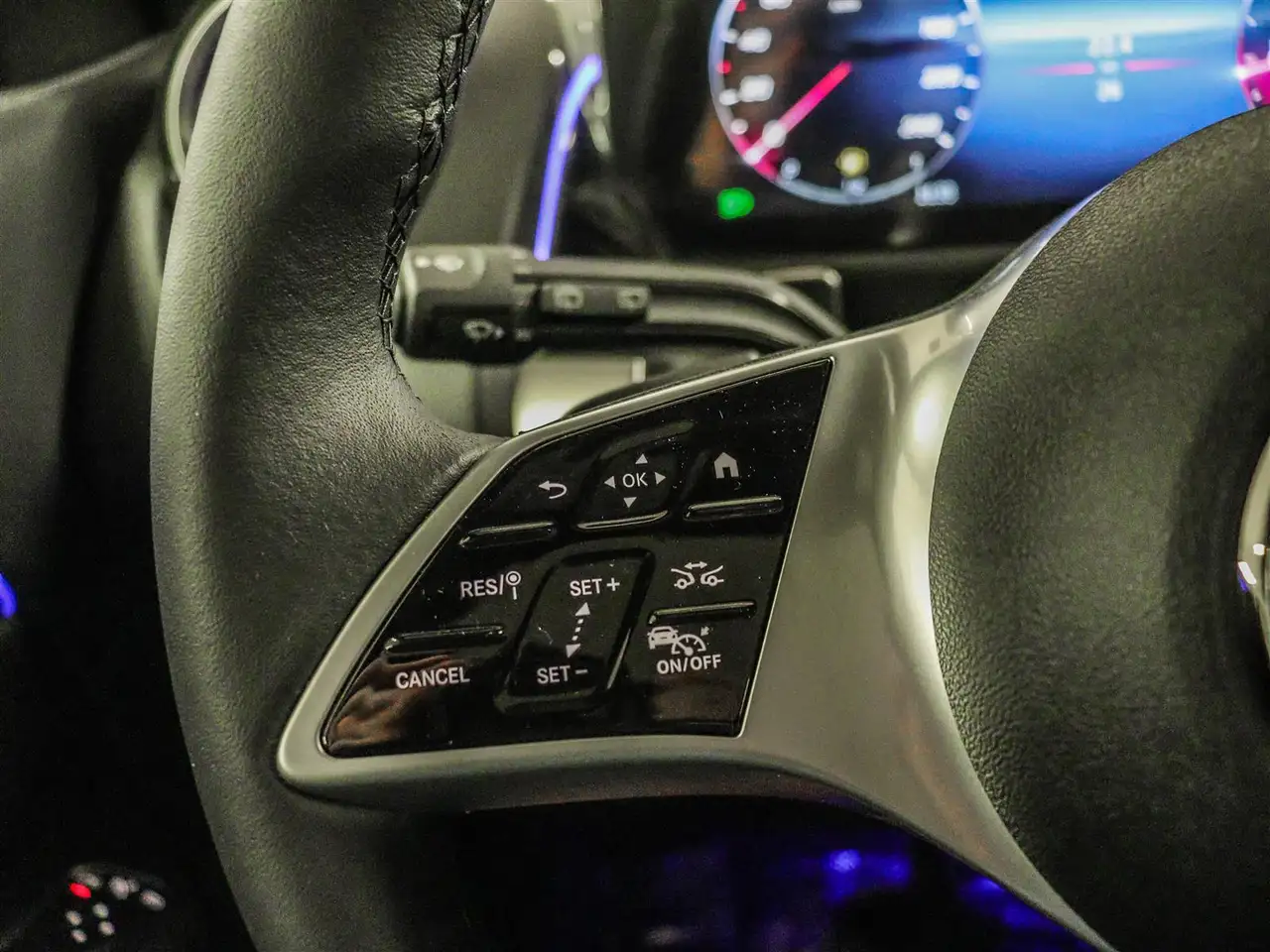 Mercedes-Benz GLB снимка Mercedes-Benz GLB