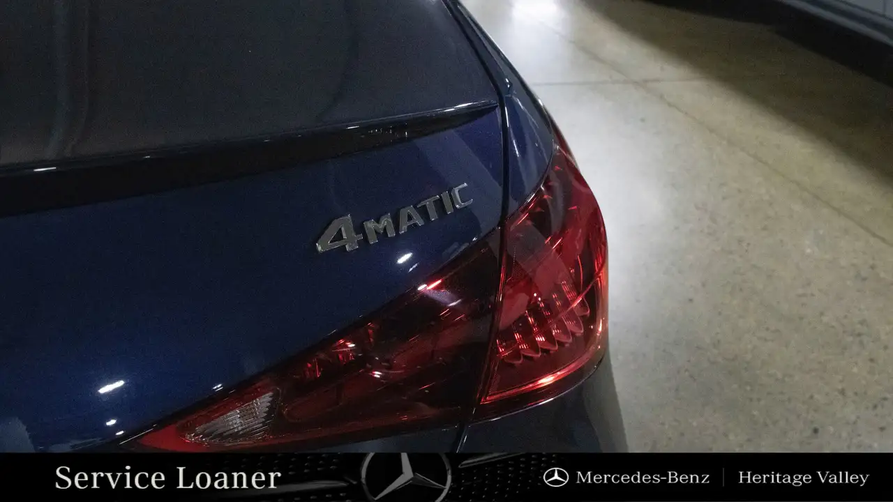 Mercedes-Benz C-Class снимка Mercedes-Benz C-Class
