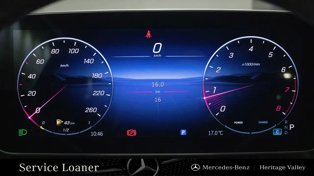 Mercedes-Benz C-Class снимка Mercedes-Benz C-Class