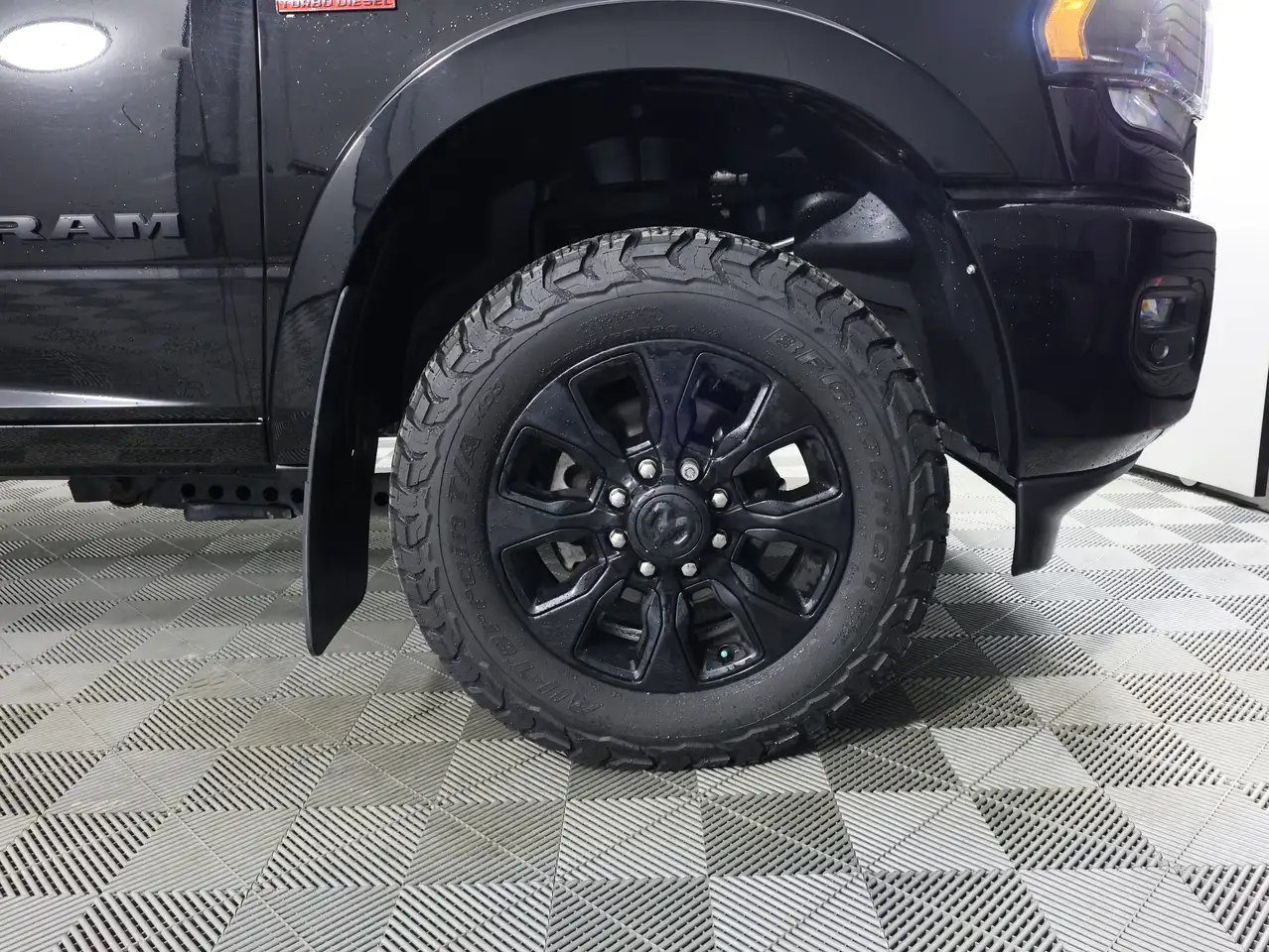 RAM 3500 снимка RAM 3500