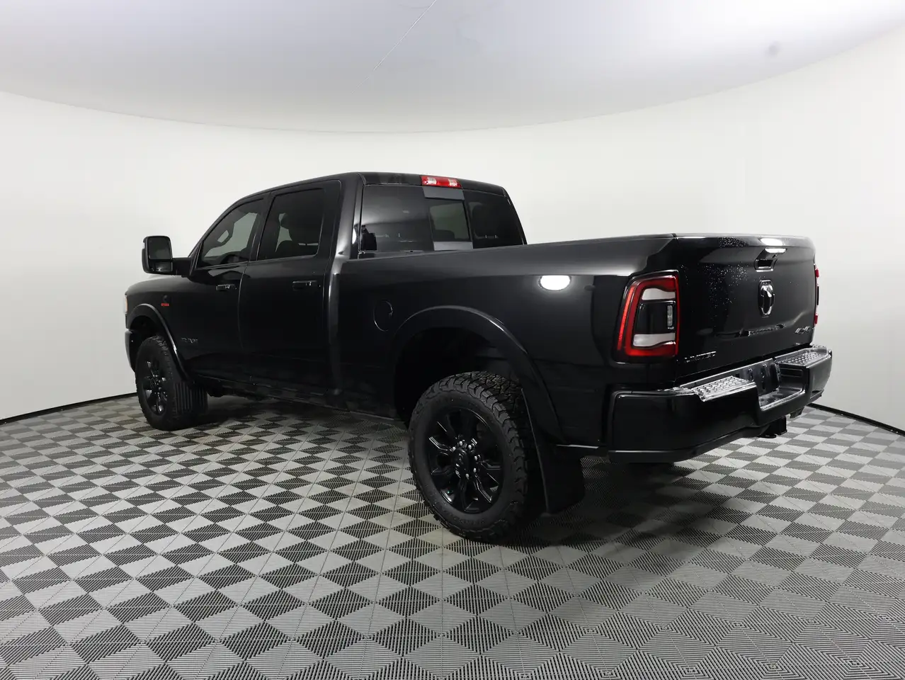 RAM 3500 снимка RAM 3500