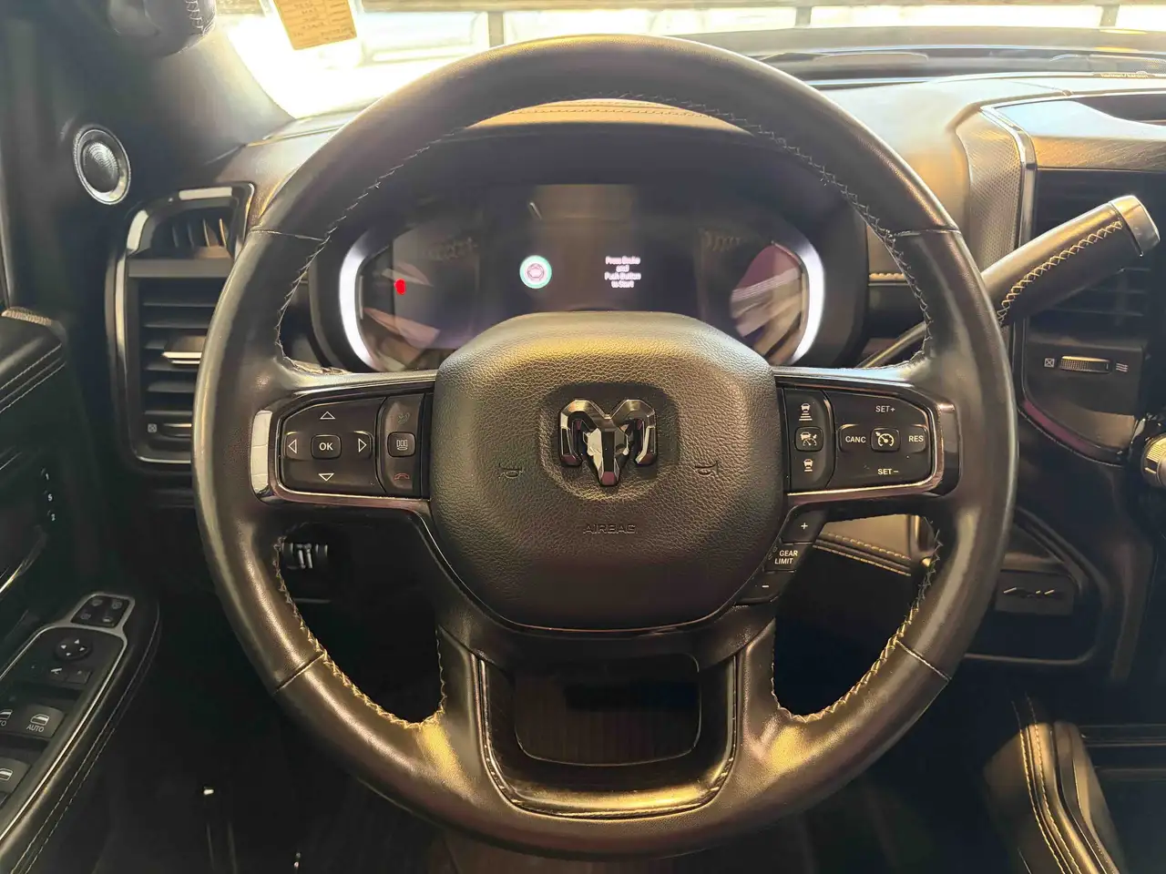 RAM 3500 снимка RAM 3500