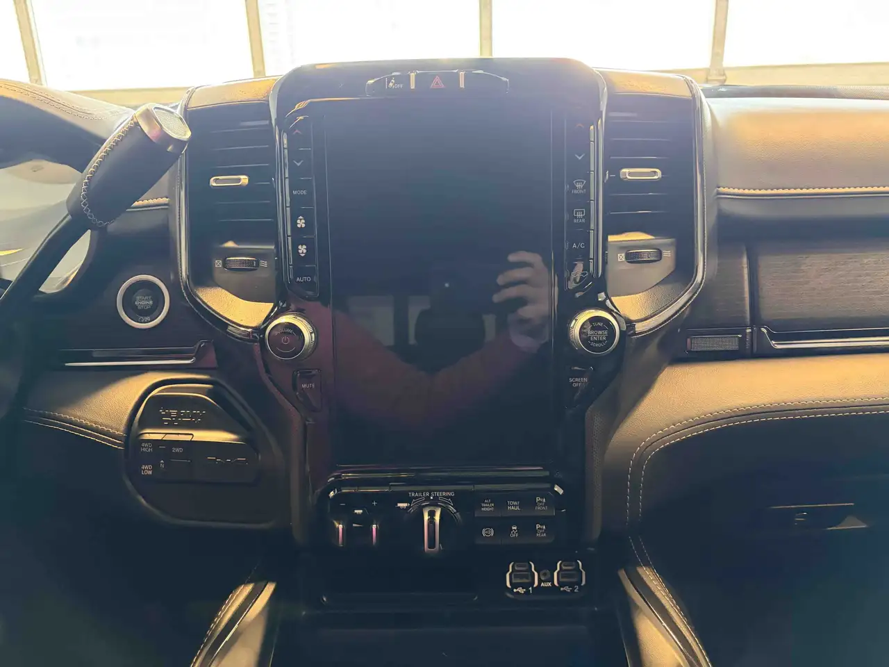 RAM 3500 снимка RAM 3500