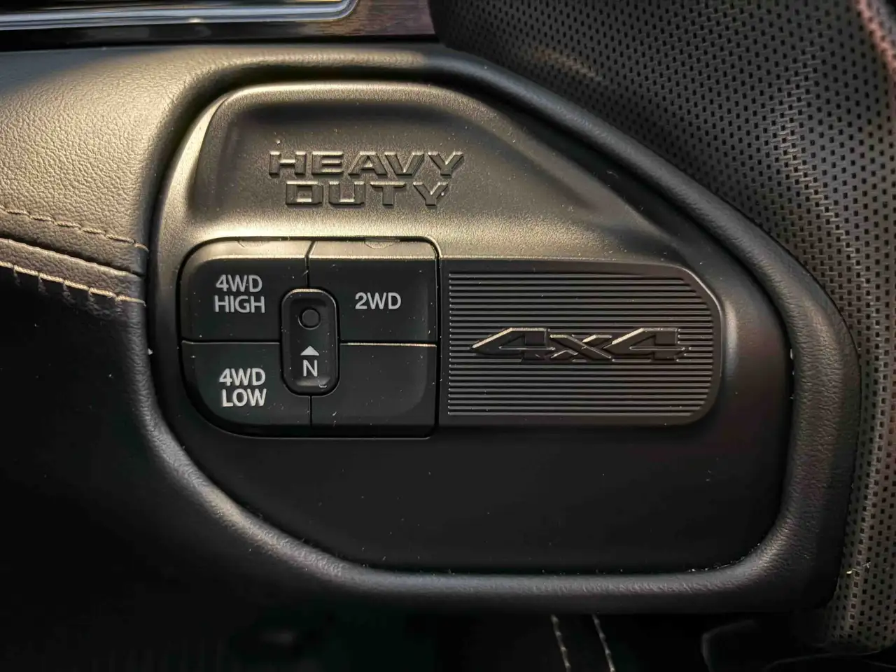 RAM 3500 снимка RAM 3500