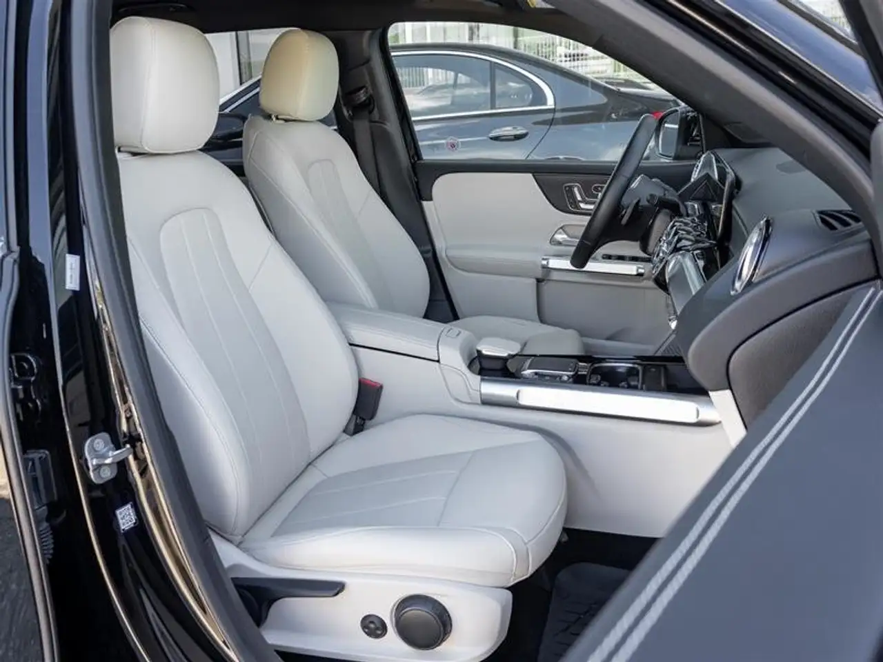 Mercedes-Benz GLB fotografie Mercedes-Benz GLB