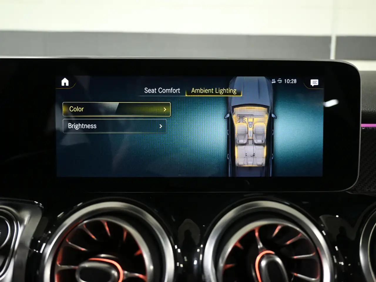 Mercedes-Benz GLB photo Mercedes-Benz GLB