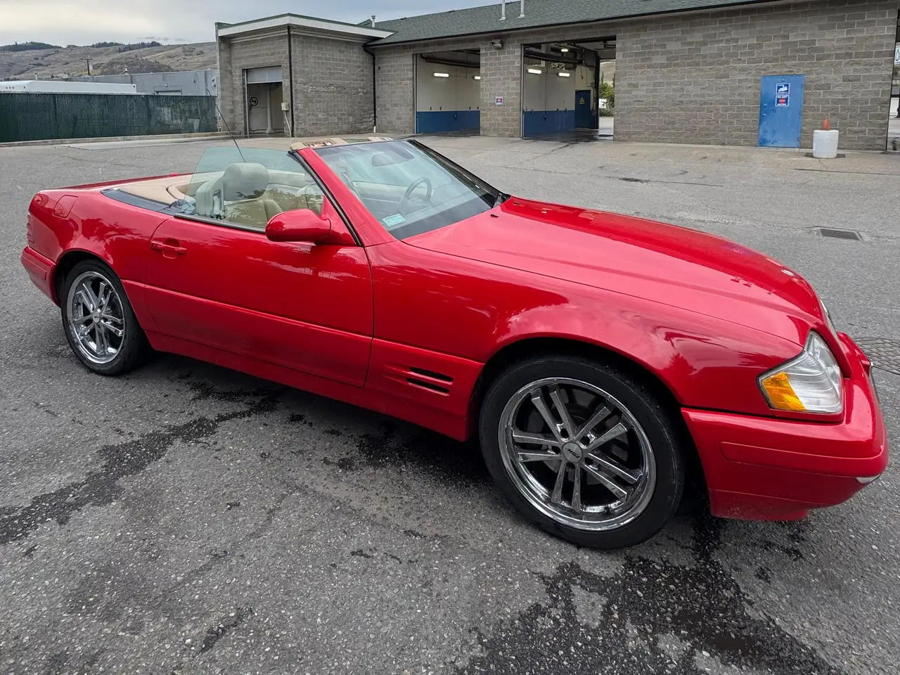 Mercedes-Benz SL снимка Mercedes-Benz SL