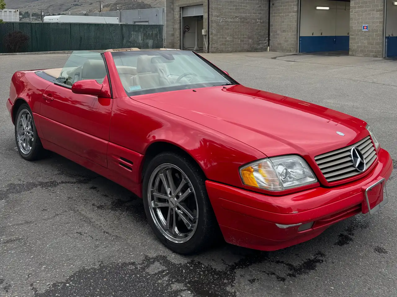 Mercedes-Benz SL снимка Mercedes-Benz SL