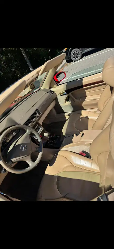 Mercedes-Benz SL снимка Mercedes-Benz SL