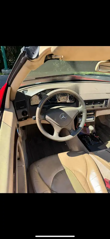 Mercedes-Benz SL снимка Mercedes-Benz SL