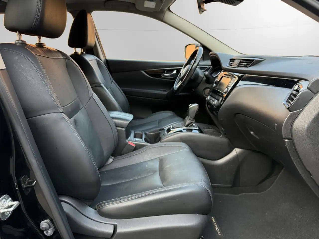 Nissan Qashqai снимка Nissan Qashqai