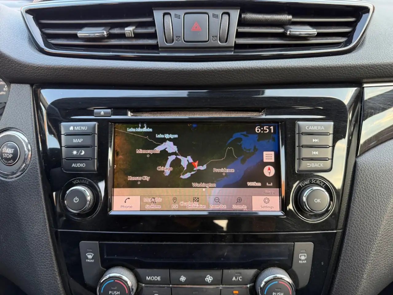 Nissan Qashqai снимка Nissan Qashqai
