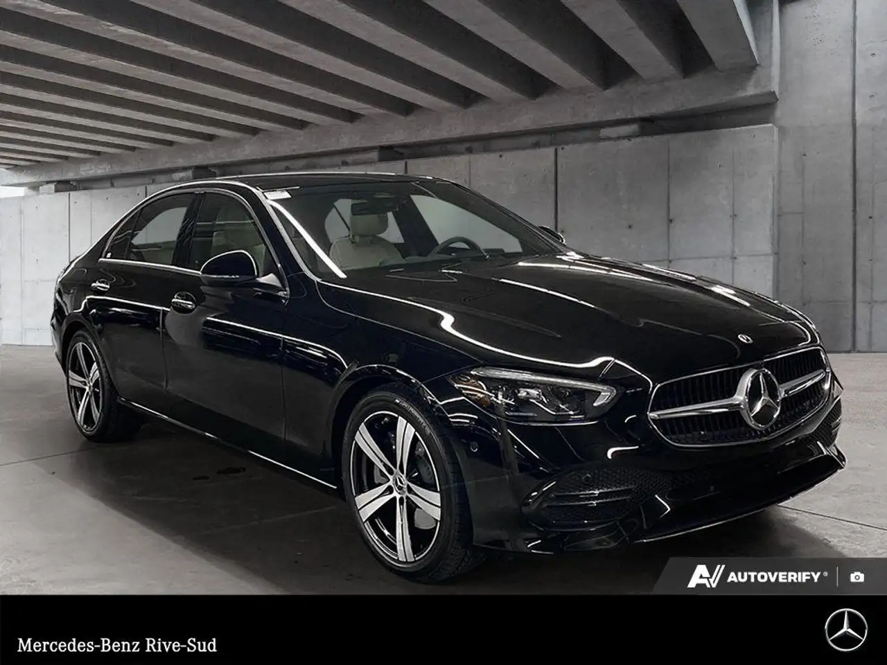 Mercedes-Benz C-Class снимка Mercedes-Benz C-Class