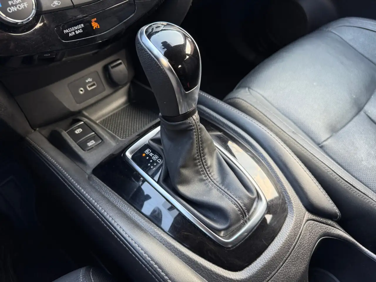 Nissan Qashqai снимка Nissan Qashqai