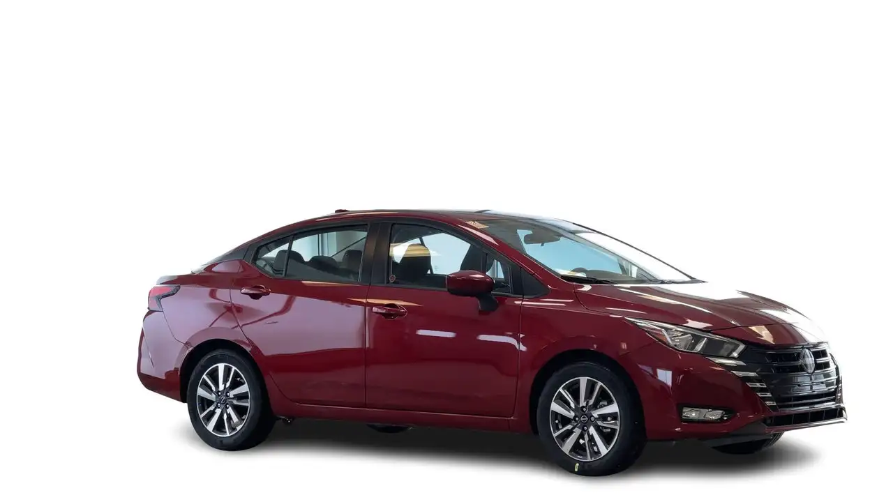 Nissan Versa снимка Nissan Versa