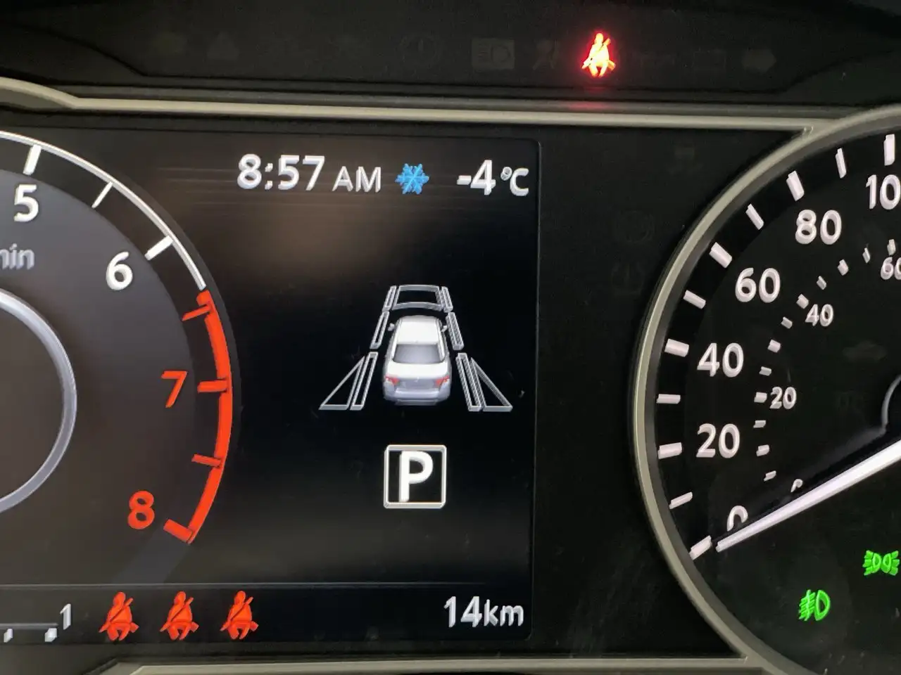 Nissan Versa снимка Nissan Versa