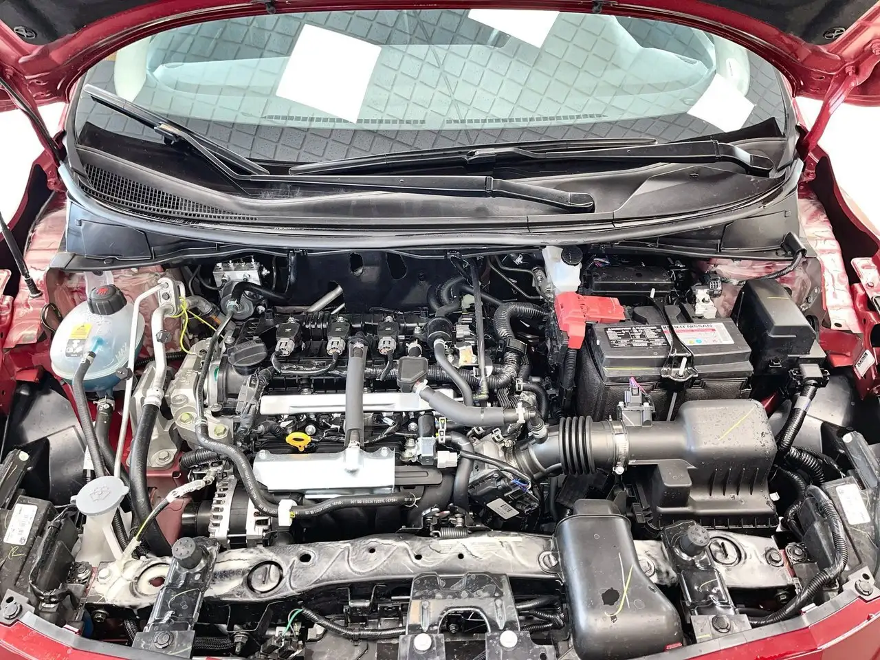 Nissan Versa снимка Nissan Versa