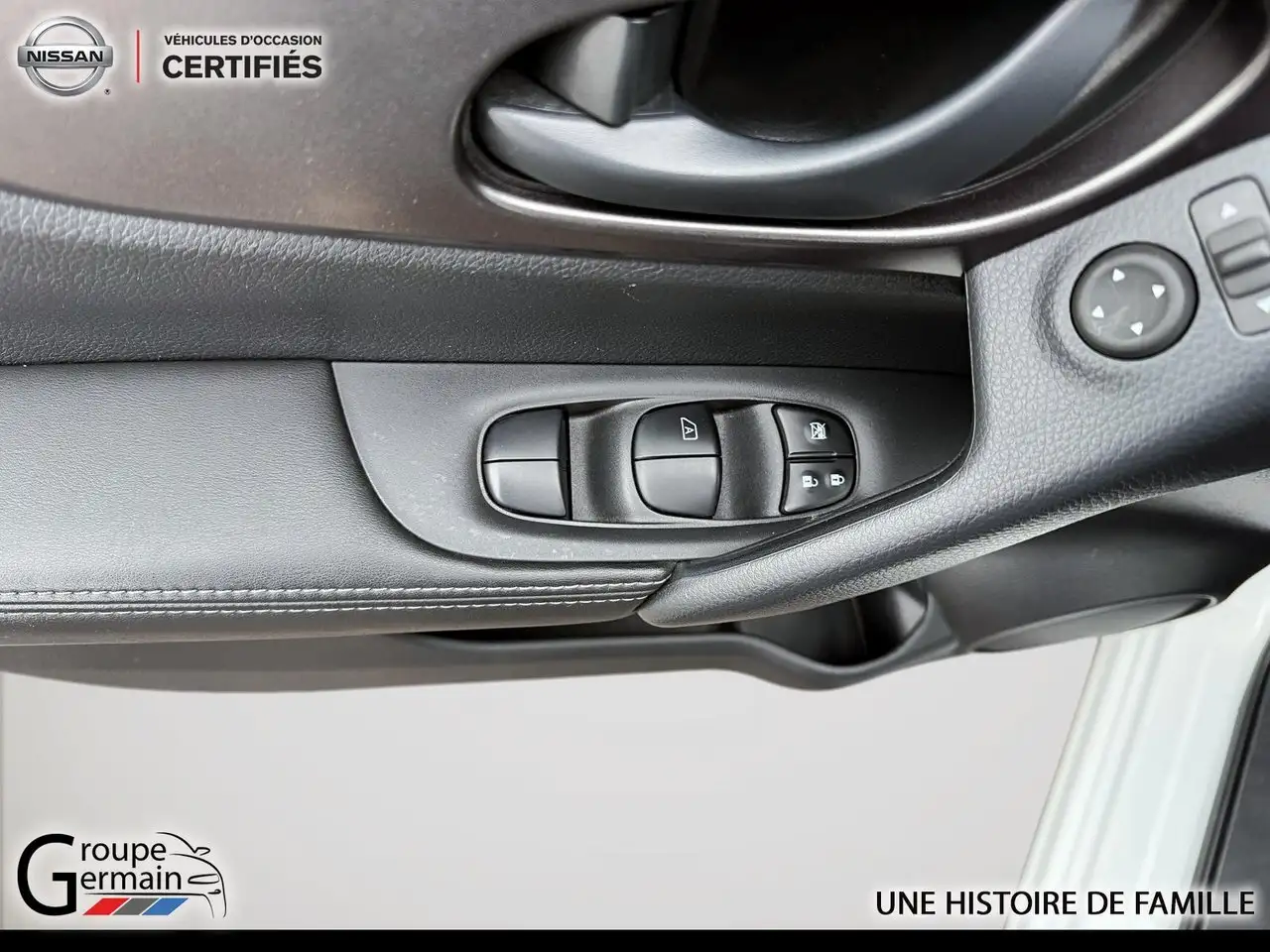 Nissan Qashqai снимка Nissan Qashqai