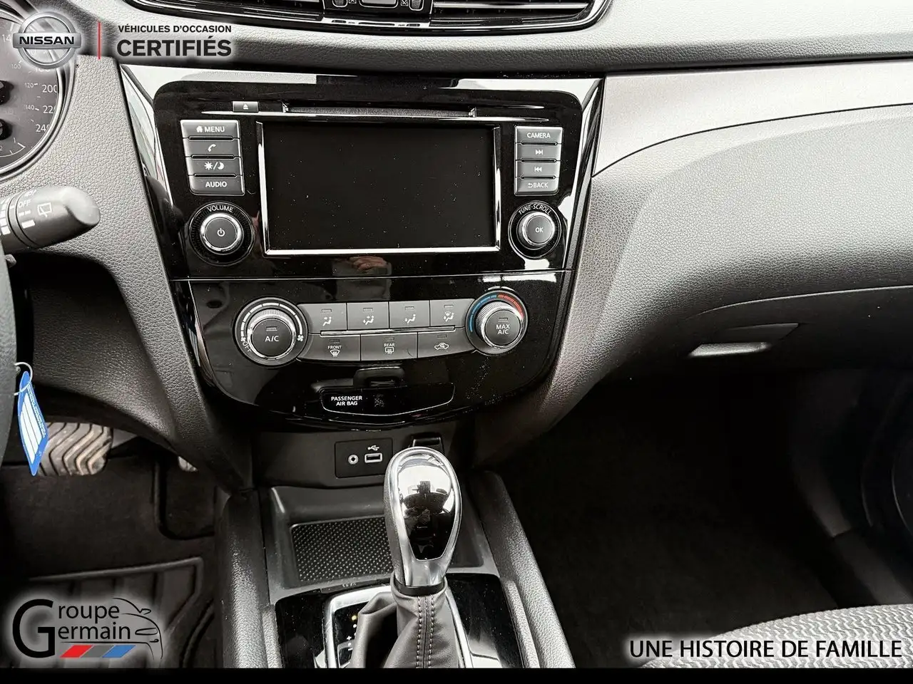 Nissan Qashqai снимка Nissan Qashqai