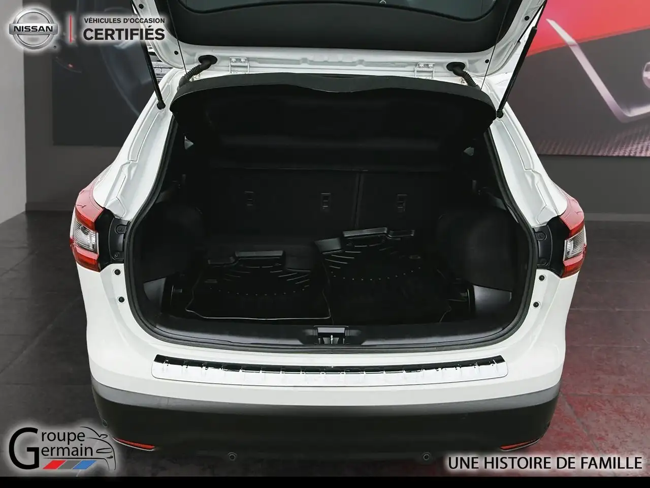 Nissan Qashqai снимка Nissan Qashqai