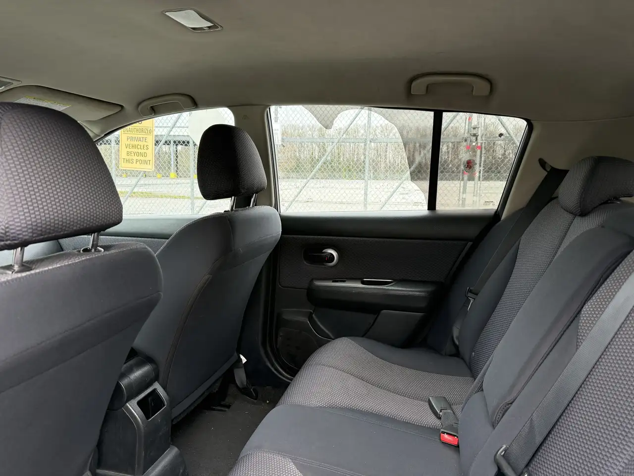 Nissan Versa photo Nissan Versa