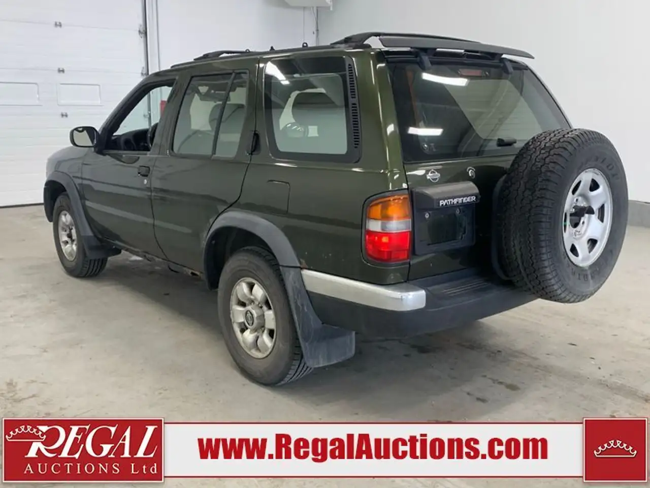 Nissan Pathfinder photo Nissan Pathfinder