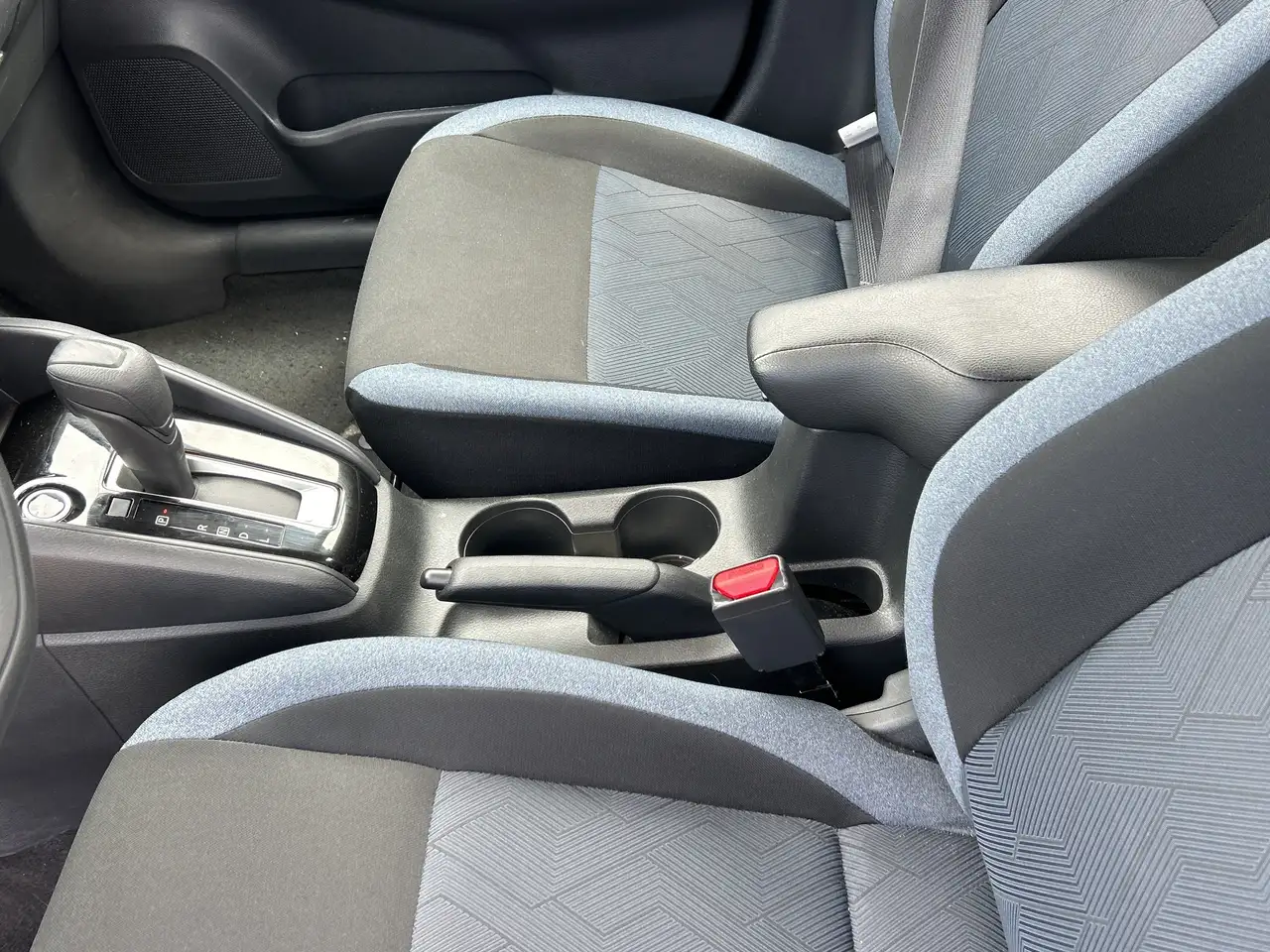 Nissan Versa photo Nissan Versa