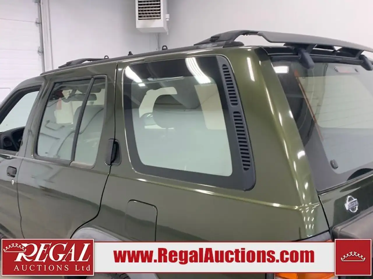 Nissan Pathfinder photo Nissan Pathfinder