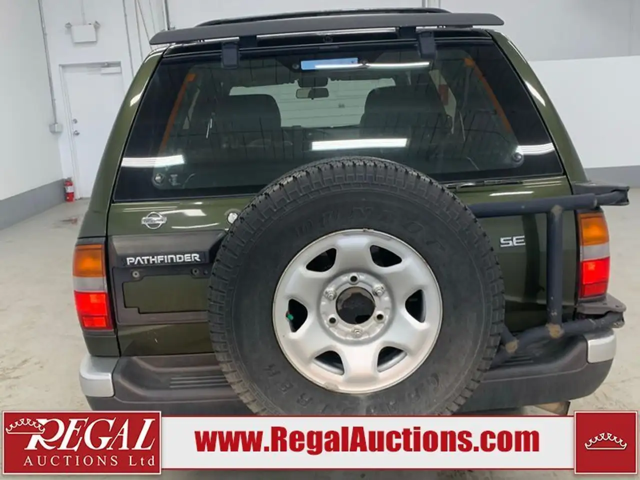 Nissan Pathfinder photo Nissan Pathfinder
