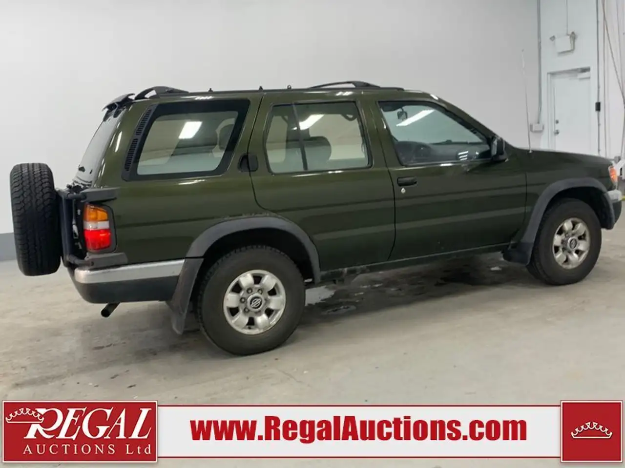 Nissan Pathfinder photo Nissan Pathfinder