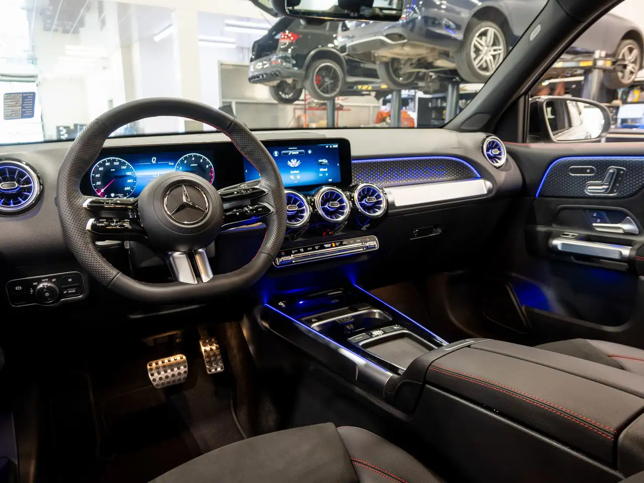 Mercedes-Benz GLB снимка Mercedes-Benz GLB