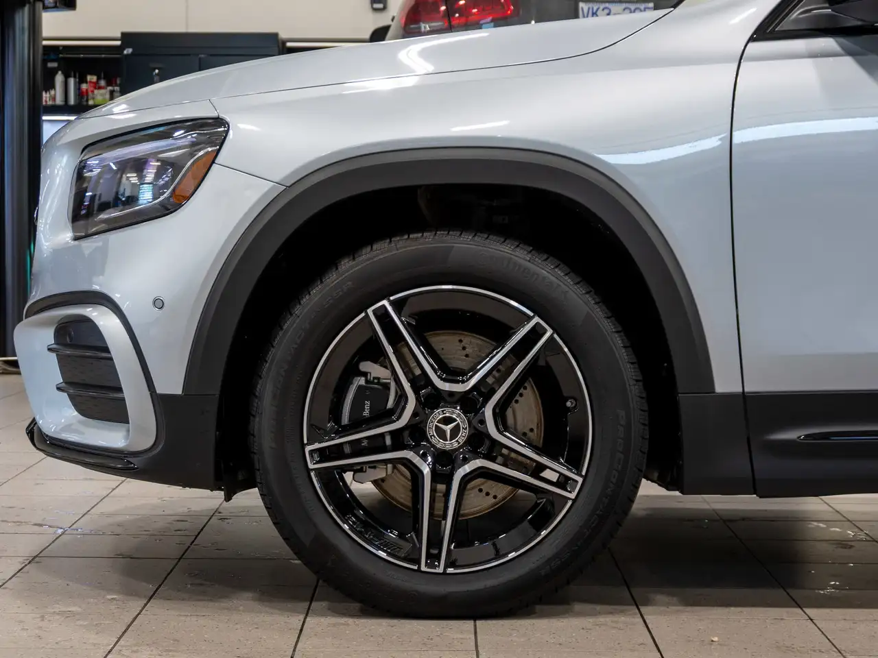 Mercedes-Benz GLB снимка Mercedes-Benz GLB
