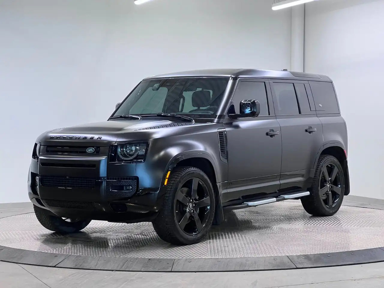 2023 Land Rover Defender