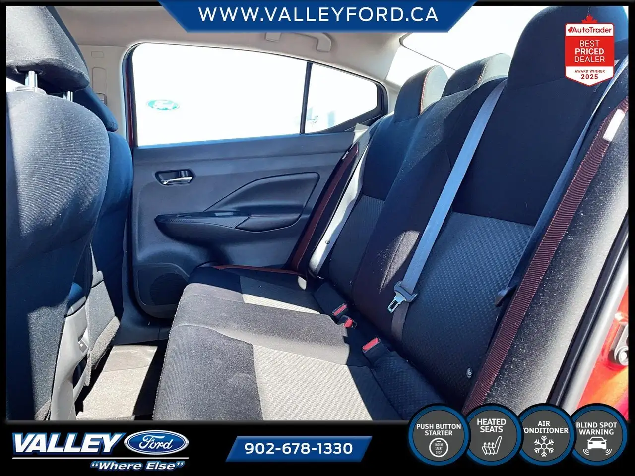 Nissan Versa снимка Nissan Versa