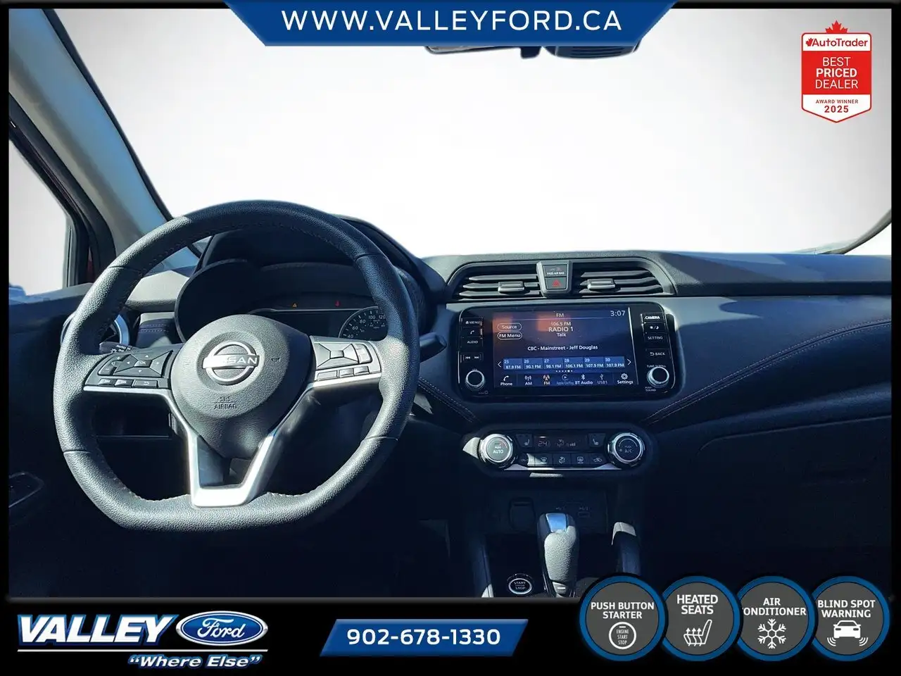 Nissan Versa снимка Nissan Versa