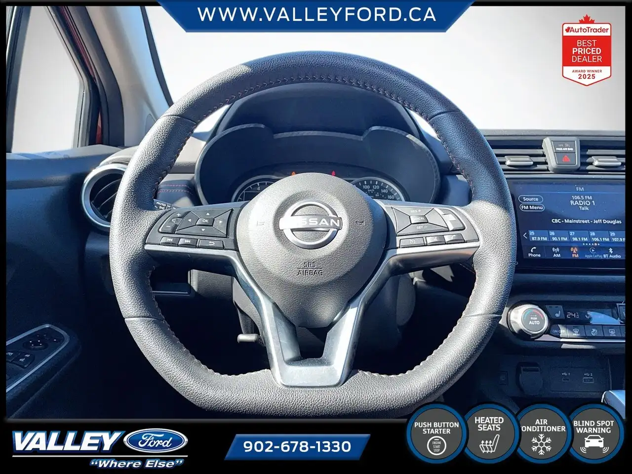 Nissan Versa снимка Nissan Versa