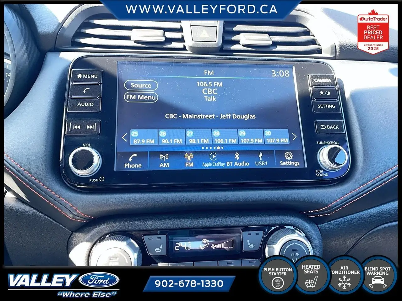 Nissan Versa снимка Nissan Versa