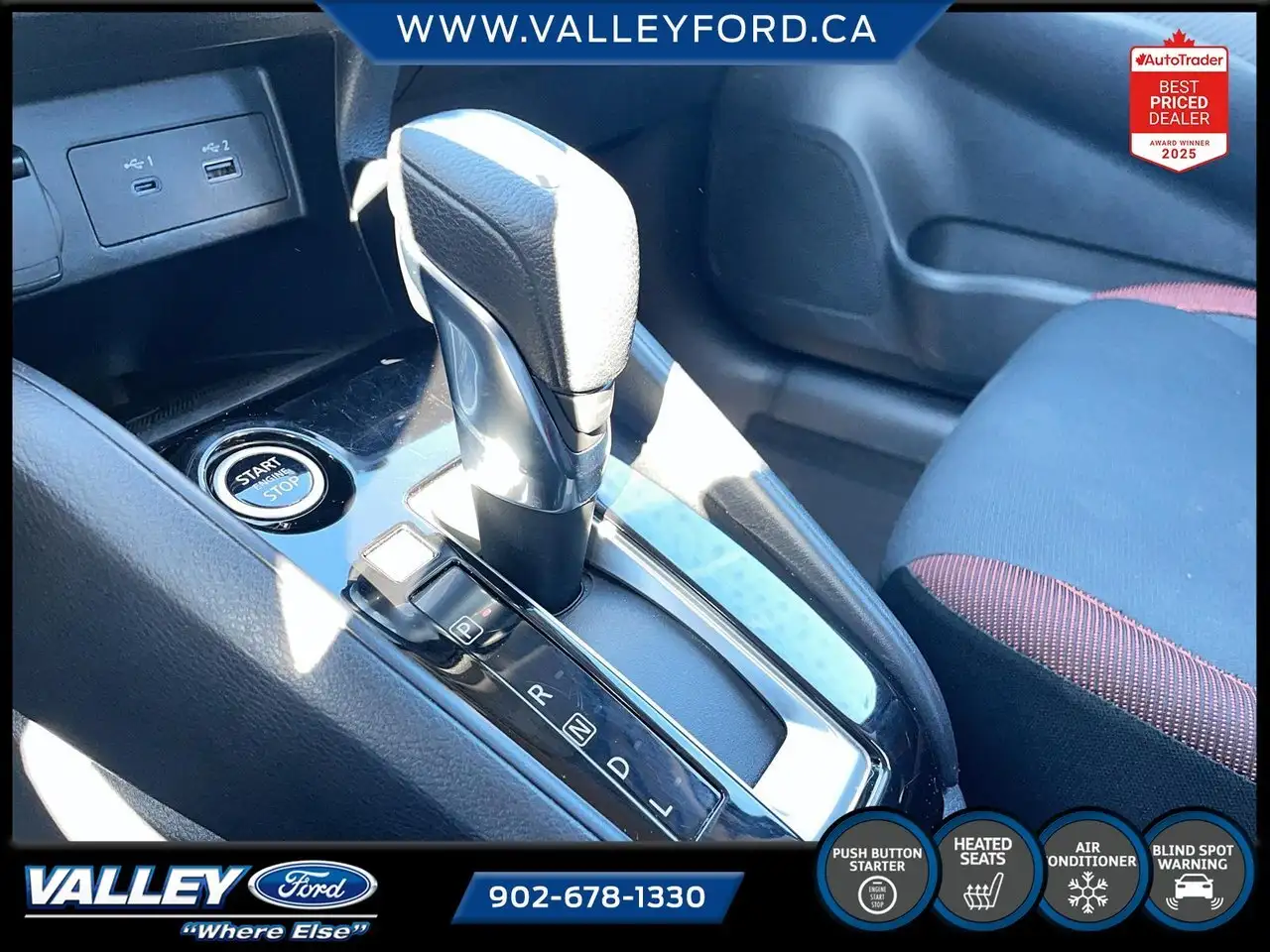 Nissan Versa снимка Nissan Versa
