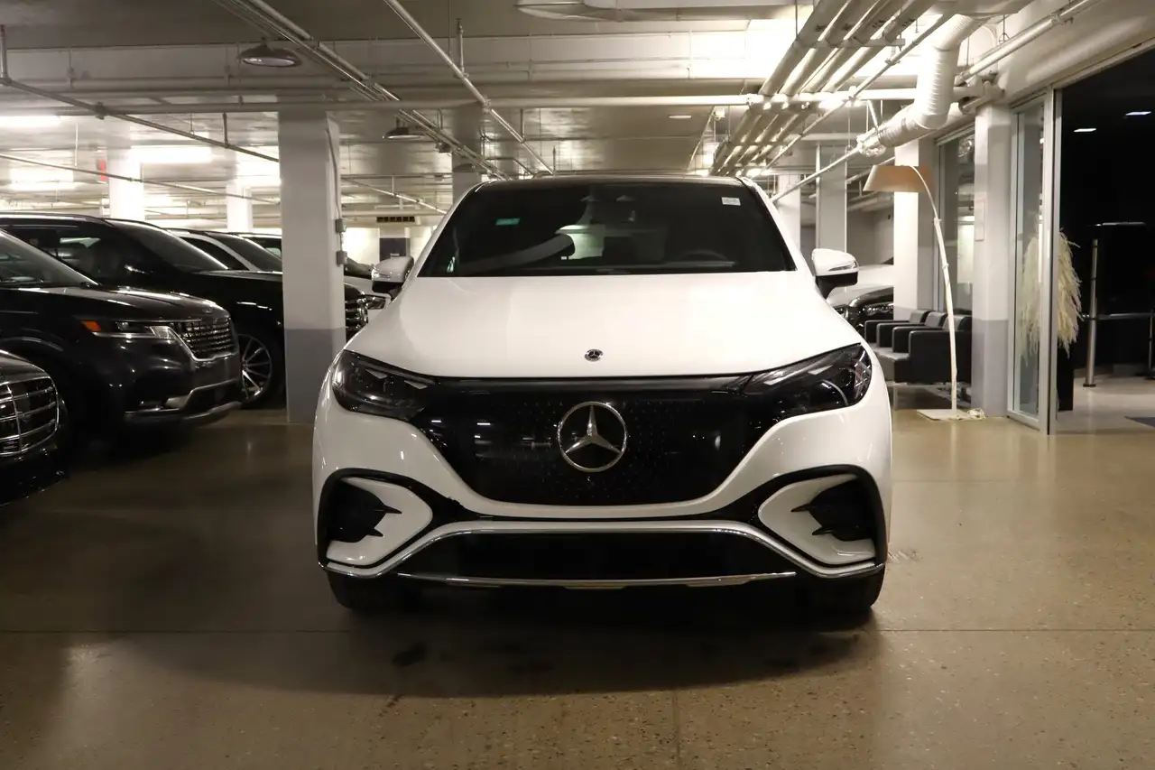 Mercedes-Benz EQE снимка Mercedes-Benz EQE